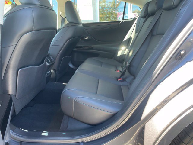 Used 2023 Lexus ES 350 w/ Premium Package FWD image 16