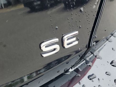 New 2026 Volkswagen Jetta SE FWD image 6