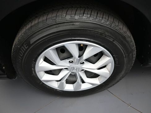 Used 2024 Honda CR-V LX image 14