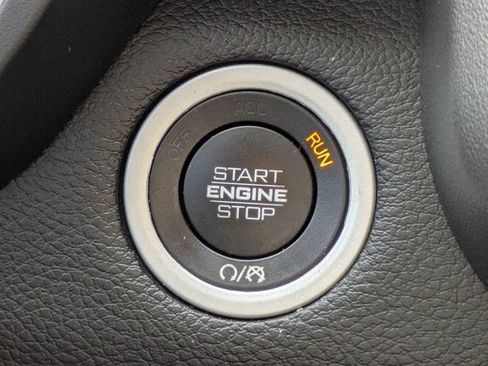 Used 2020 RAM 1500 Big Horn AWD/4WD image 29