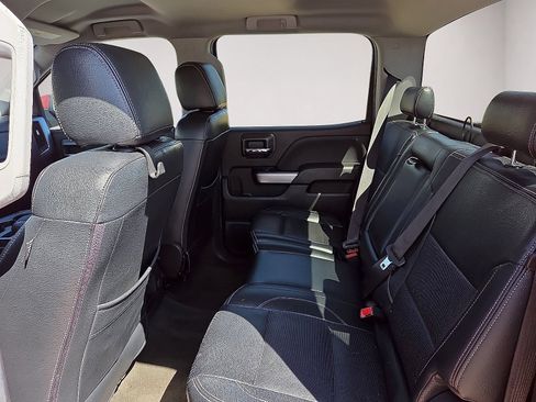 Used 2018 Chevrolet Silverado 1500 LT RWD image 15