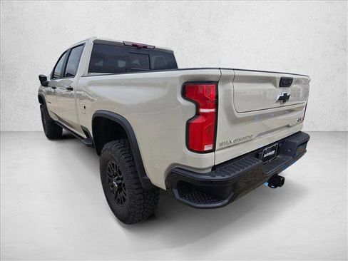 New 2026 Chevrolet Silverado 2500 ZR2 AWD/4WD image 9