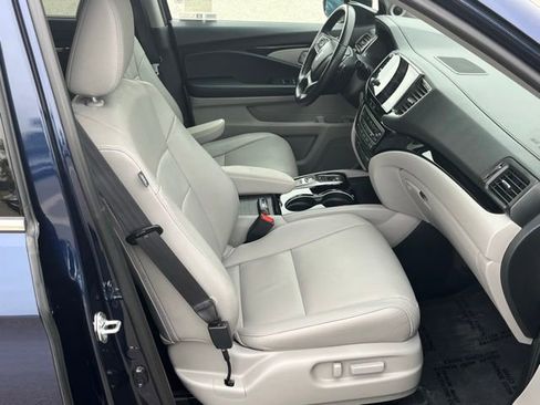 Used 2022 Honda Pilot Touring image 8