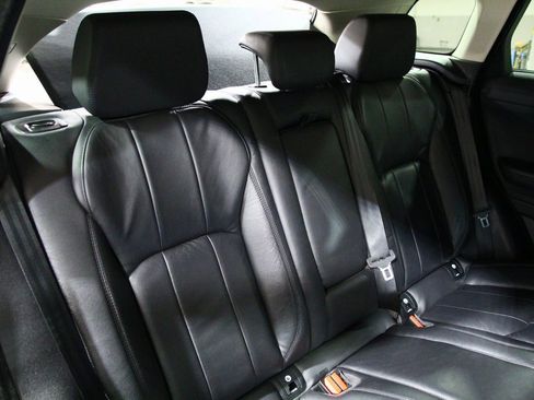 Used 2016 Land Rover Range Rover Evoque SE image 25