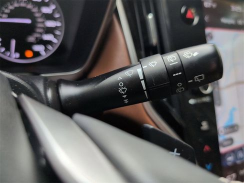 Used 2021 Subaru Outback Touring XT image 23