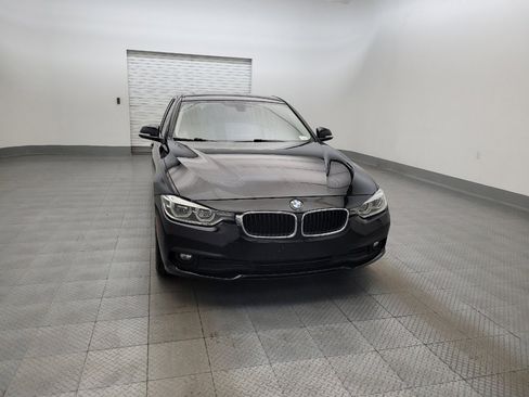 Used 2018 BMW 320i Sedan RWD image 14