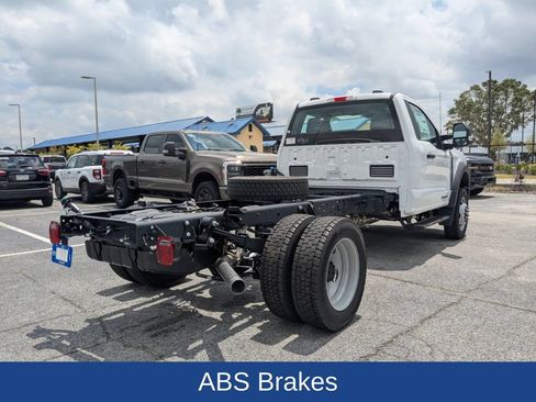Used 2025 Ford F550 4x4 Regular Cab Super Duty image 4
