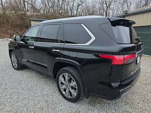 Used 2024 Toyota Sequoia Capstone image 4