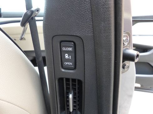 Used 2025 Honda Odyssey Touring image 51