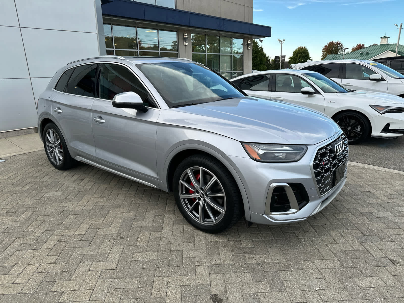 Used 2021 Audi SQ5 Premium Plus w/ Premium Plus Package AWD/4WD image 3