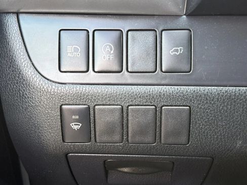 Used 2019 Toyota Highlander SE AWD/4WD image 39