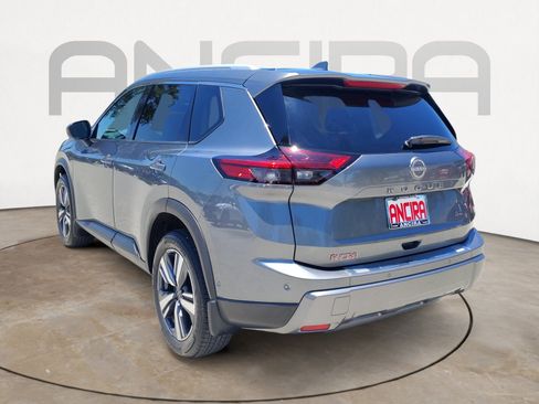 Certified 2024 Nissan Rogue SL w/ SL Premium Package FWD image 9