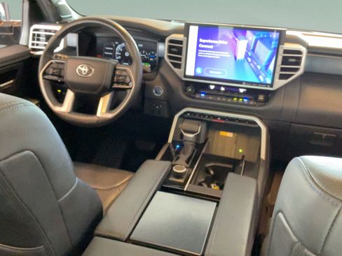 Used 2024 Toyota Tundra Platinum AWD/4WD image 41