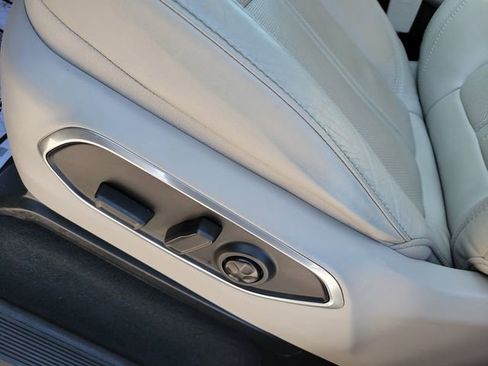 Certified 2024 Jeep Wagoneer Series II w/ Convenience Group I image 13