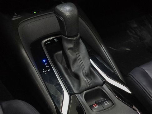 Used 2020 Toyota Corolla XSE image 37