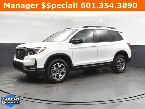 Used 2023 Honda Passport TrailSport image 4