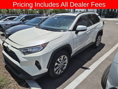Used 2021 Toyota RAV4 XLE Premium FWD image 1