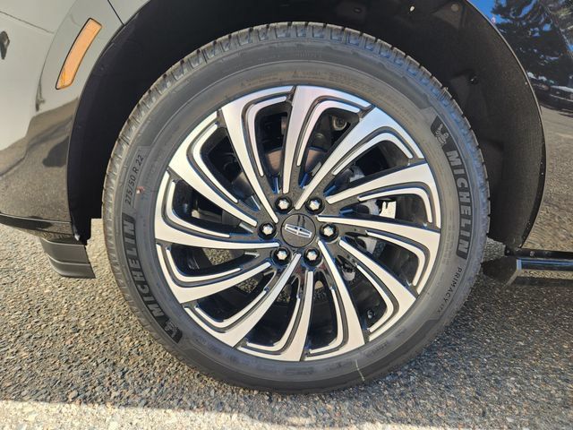 New 2027 Lincoln Navigator L Black Label AWD/4WD image 18