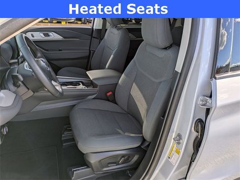 Used 2025 Ford Explorer Active image 7