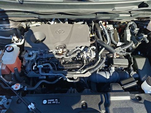 Used 2022 Toyota Sienna XLE image 30