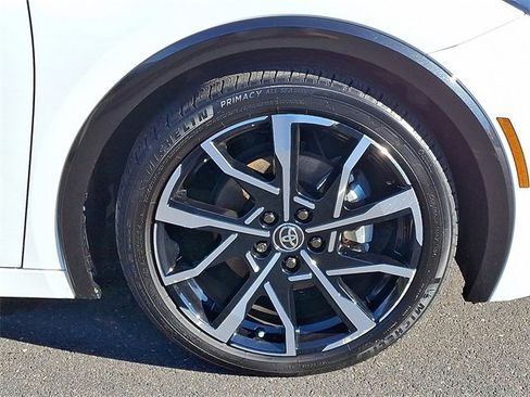 Certified 2024 Toyota Prius Prime image 8