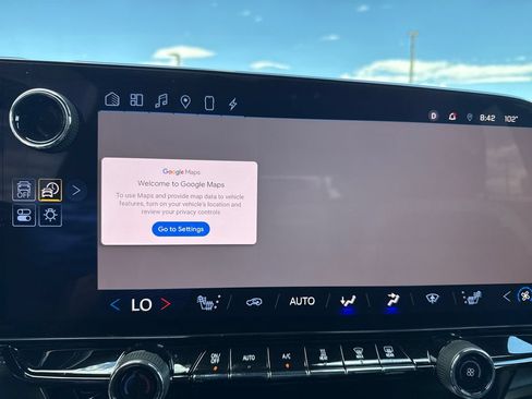 Used 2024 Chevrolet Blazer EV LT AWD/4WD image 19