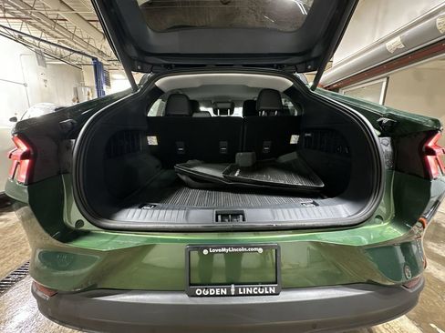 Used 2025 Ford Mustang Mach-E Premium image 22