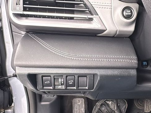 Used 2024 Subaru Outback Limited XT image 33