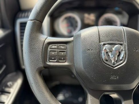 Used 2018 RAM 1500 Express w/ Express Value Package AWD/4WD image 39