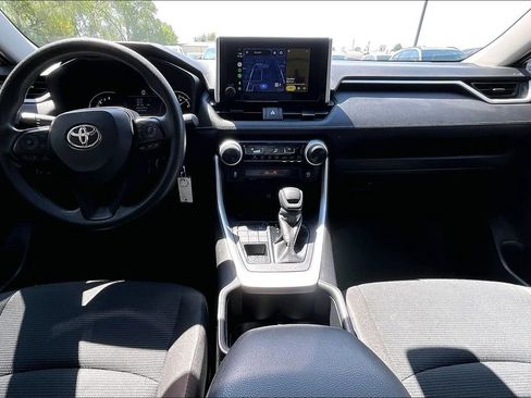 Used 2024 Toyota RAV4 LE AWD/4WD image 18