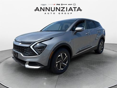 New 2025 Kia Sportage LX image 1