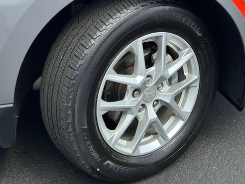 Used 2023 Chevrolet Equinox LS w/ LS Convenience Package FWD image 9