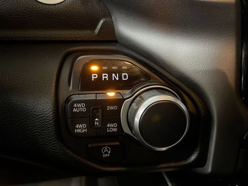 Used 2019 RAM 1500 Big Horn AWD/4WD image 18