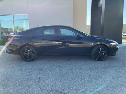 New 2026 Hyundai Elantra Sport image 5