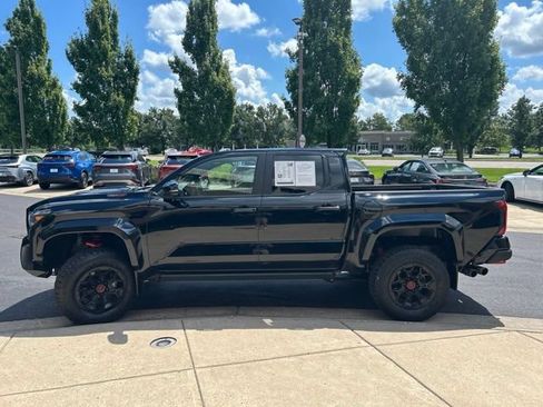 Used 2024 Toyota Tacoma TRD Pro AWD/4WD image 4