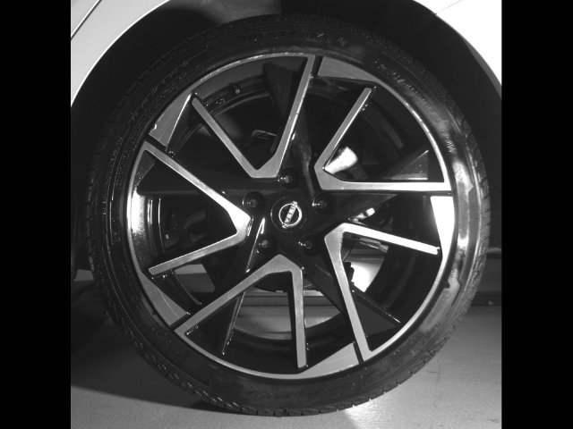 Used 2025 Nissan Sentra SR FWD image 13