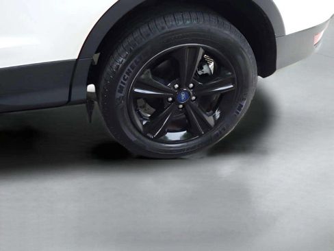 Used 2016 Ford Escape SE image 7