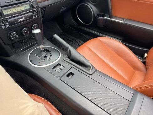 Used 2008 MAZDA MX-5 Miata Grand Touring w/ Premium Pkg RWD image 25