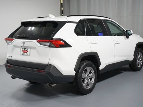 Used 2025 Toyota RAV4 XLE FWD image 8