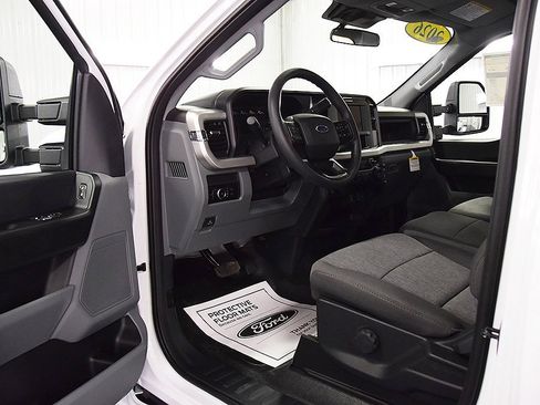 New 2026 Ford F250 XL w/ XL Chrome Package image 14