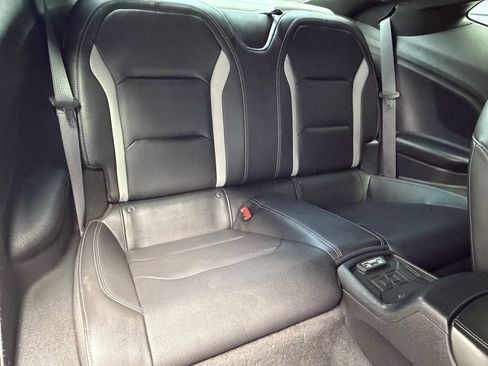 Used 2017 Chevrolet Camaro SS RWD image 19
