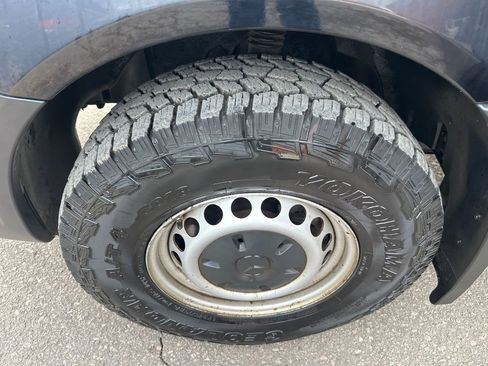 Used 2016 Mercedes-Benz Sprinter 2500 image 19