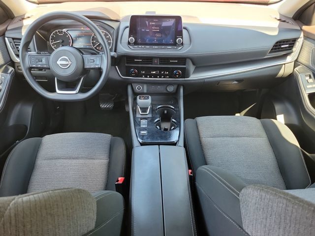 Used 2023 Nissan Rogue SV FWD image 10