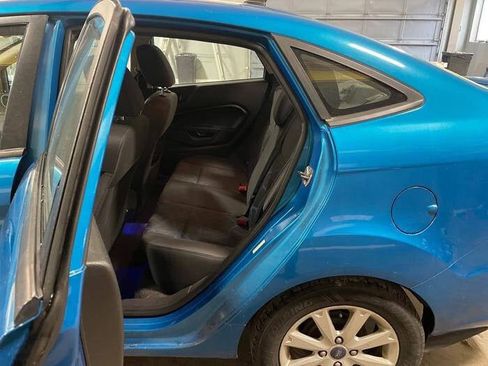Used 2012 Ford Fiesta SE image 23
