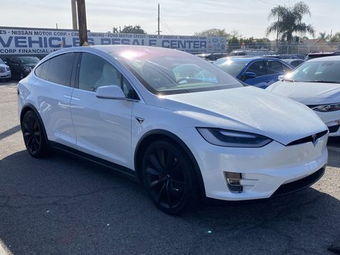 Used 2017 Tesla Model X P100D image 7