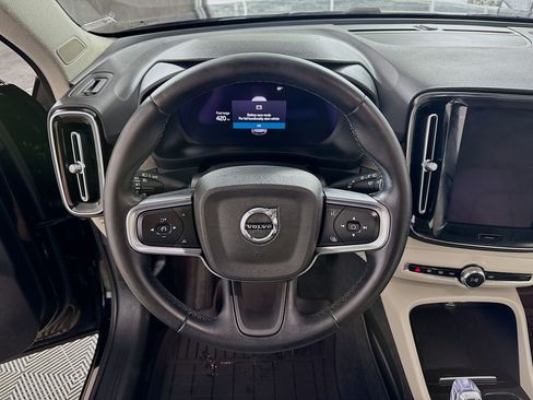Used 2023 Volvo XC40 B5 Plus w/ Driver Assist Package AWD/4WD image 15