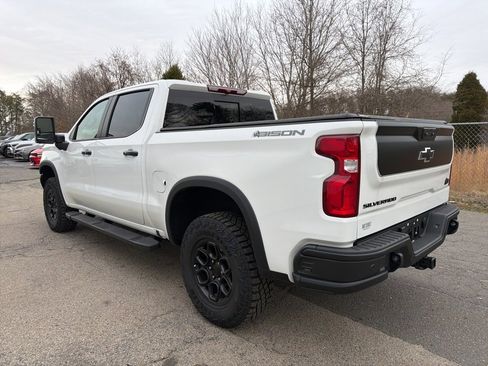 Used 2024 Chevrolet Silverado 1500 ZR2 w/ ZR2 Bison Edition image 4