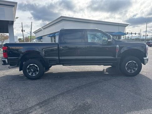Used 2024 Ford F350 Lariat w/ Tremor Off-Road Package image 4