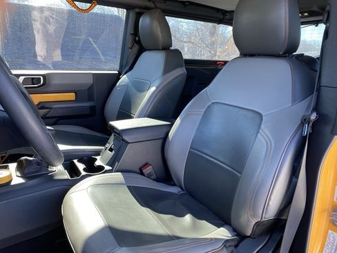 Used 2022 Ford Bronco Base image 16