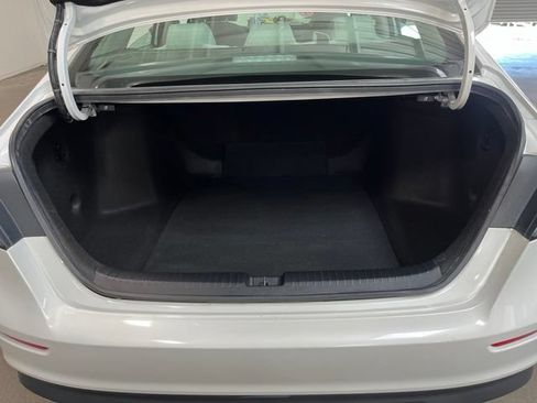 Used 2023 Honda Accord EX image 17